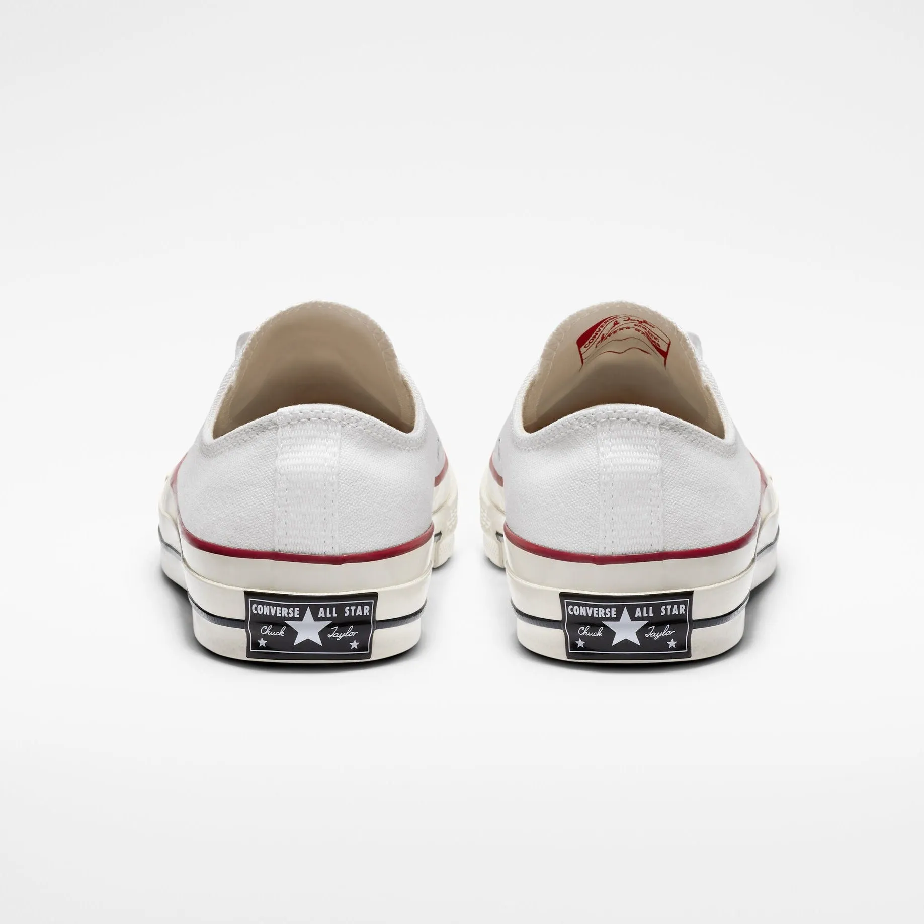 Sure! Here’s an optimized title for the Converse Chuck 70 Vintage Canvas Low Top in White: 

Converse Chuck 70 Vintage Canvas Low Top Sneakers - Classic White Unisex Shoes