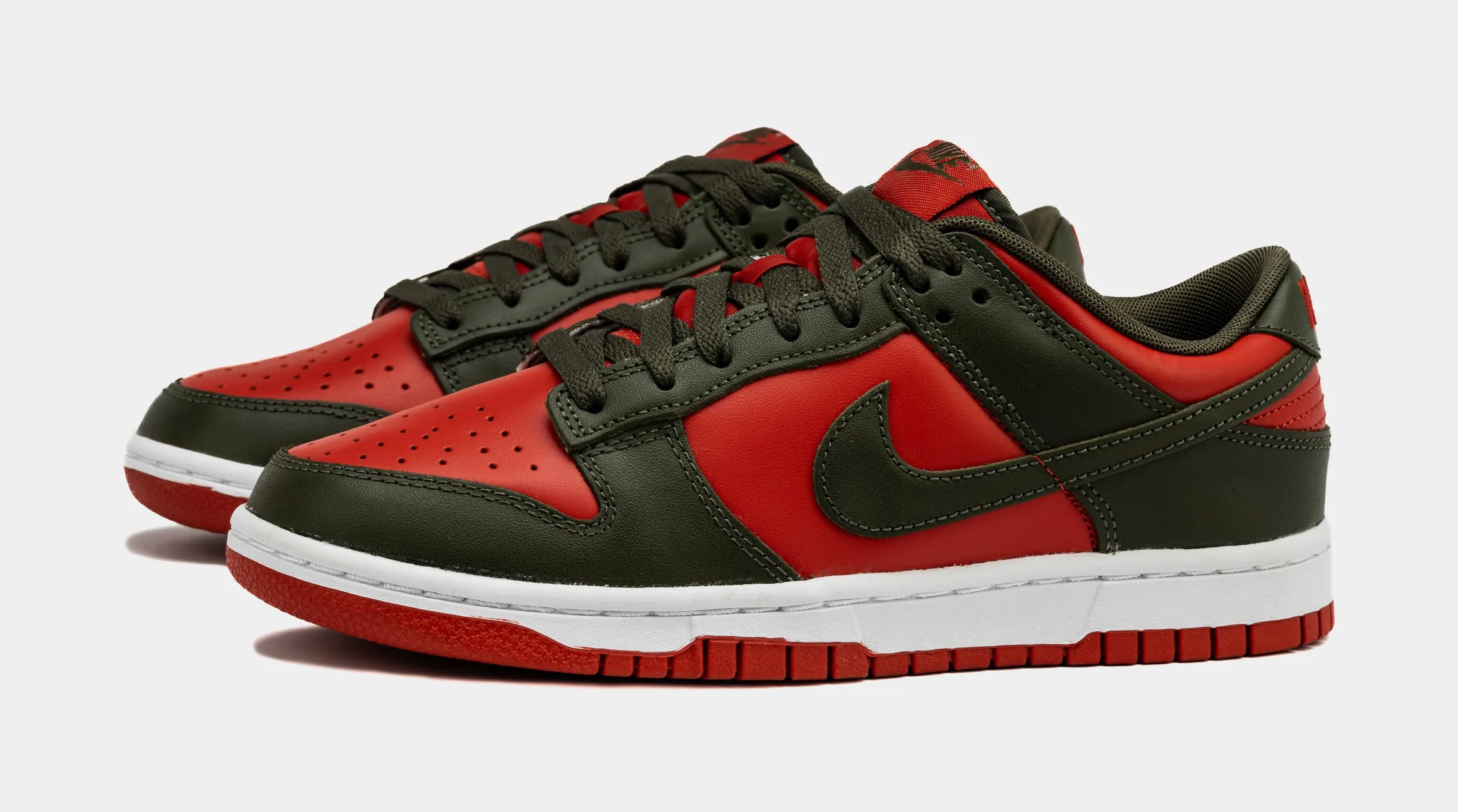 Dunk Low Mystic Red Mens Lifestyle Shoes (Mystic Red/Cargo Khaki/White) Free Shipping