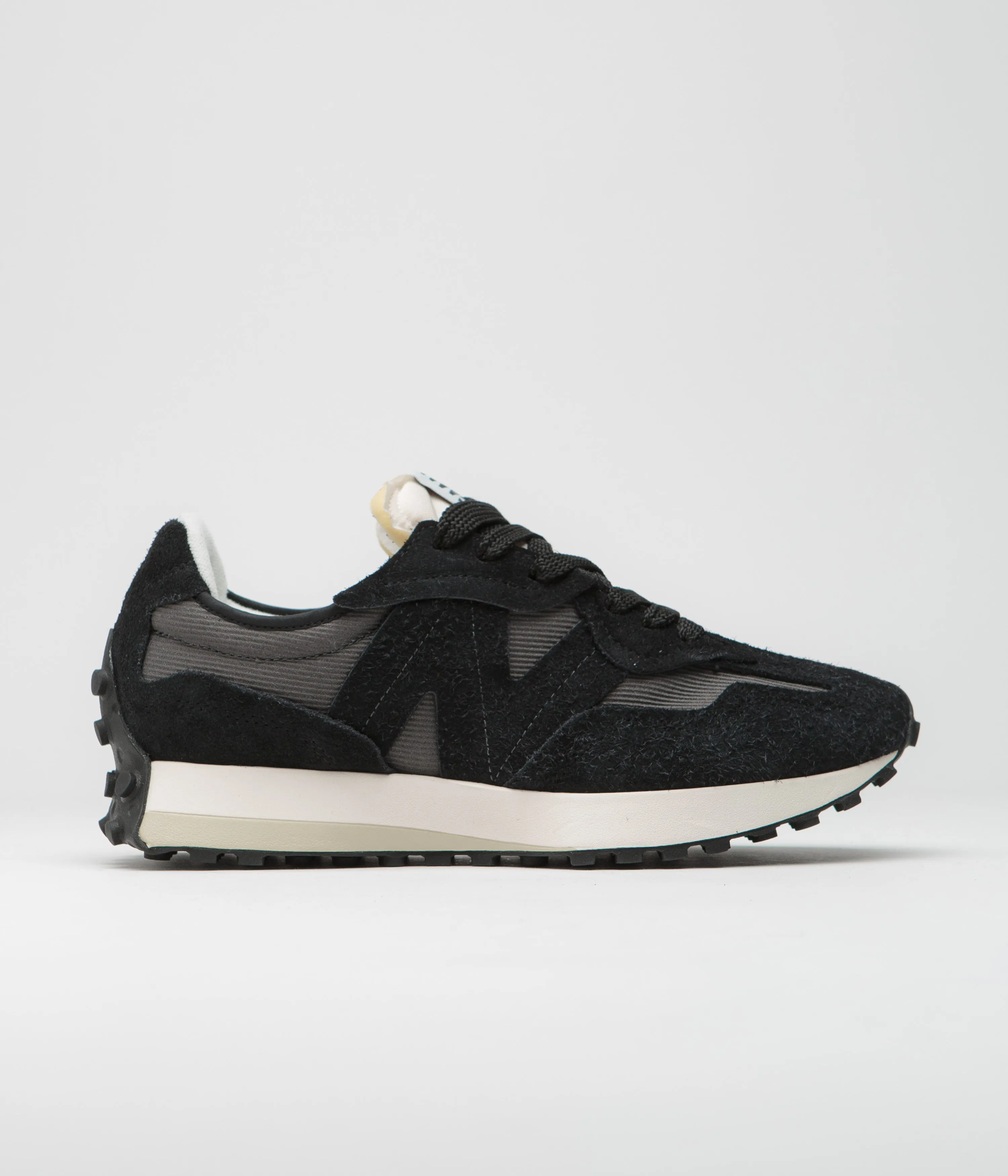 New Balance 327 Shoes - Black / Magnet