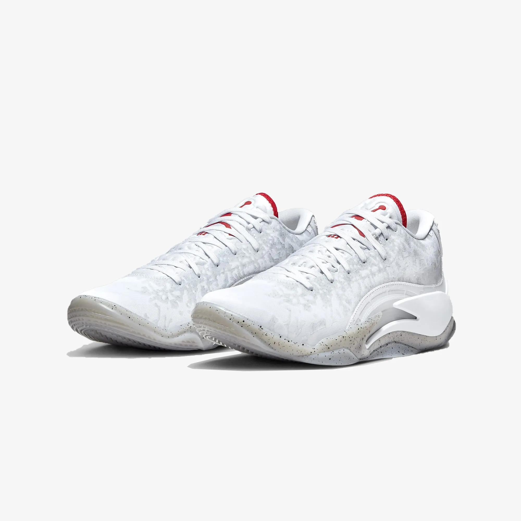 ZION 3 PF 'WHITE/UNIVERSITY RED-CEMENT GREY'